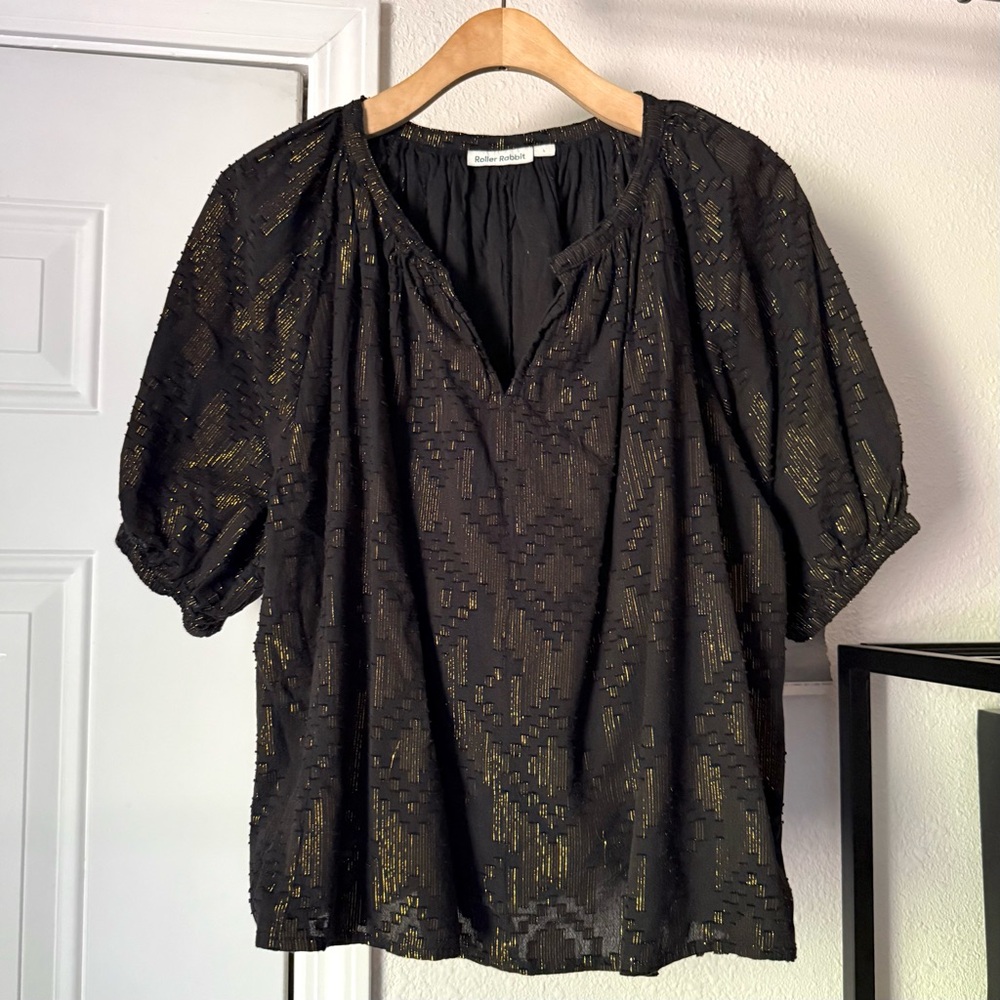 ROLLER RABBIT black gold‎ metallic popover cropped short sleeve blouse